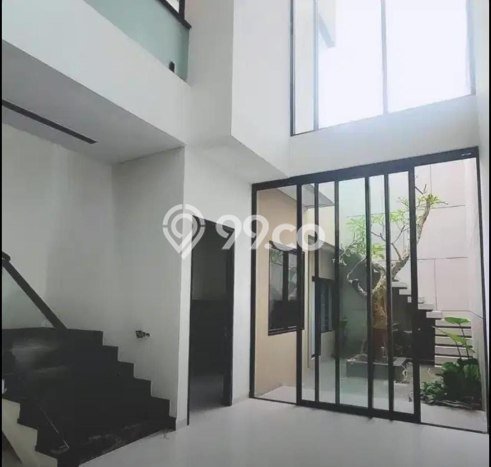 Siap Huni Rumah Mewah 5 Kamar di Dukuh Pakis Dekat ke Mana Pun Siap Huni Rumah Mewah 5 Kamar di Dukuh Pakis Dekat ke Mana Pun