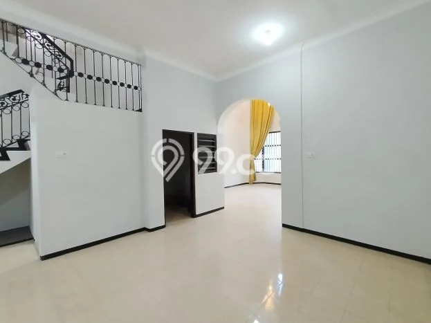 Dijual Hunian Rumah Terawat 5 KT di Ngagel, Surabaya Dijual Hunian Rumah Terawat 5 KT di Ngagel, Surabaya