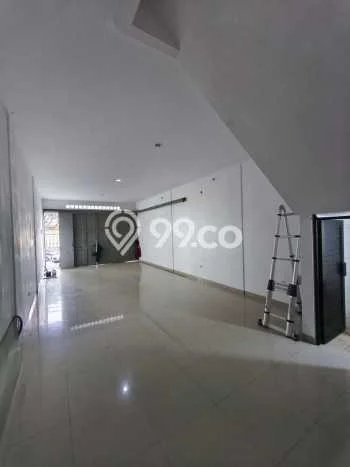Ruko Dijual di Bandung LT 93m2 & LB 165m2 Lokasi Terbaik! Ruko Dijual di Bandung LT 93m2 & LB 165m2 Lokasi Terbaik!
