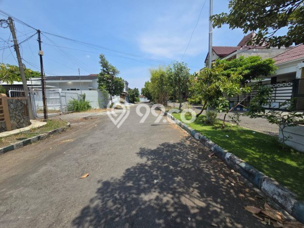 Rumah Modern Minimalis 7 Kamar Bisa Langsung Pindah di Sidoarjo Rumah Modern Minimalis 7 Kamar Bisa Langsung Pindah di Sidoarjo