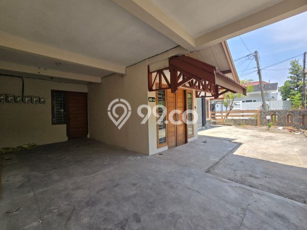 Rumah Modern Minimalis 7 Kamar Bisa Langsung Pindah di Sidoarjo Rumah Modern Minimalis 7 Kamar Bisa Langsung Pindah di Sidoarjo