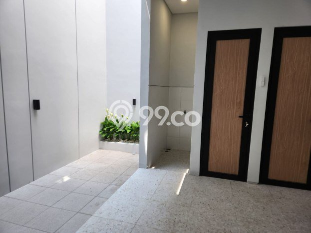 Dijual Rumah Minimalis Bagus Punya 5 KT di Rungkut Surabaya SHM Dijual Rumah Minimalis Bagus Punya 5 KT di Rungkut Surabaya SHM