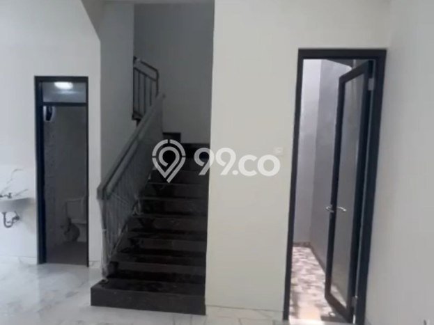 Dijual Rumah 3 Kamar Lokasi Ideal Bagus dan Strategis di Pakal Dijual Rumah 3 Kamar Lokasi Ideal Bagus dan Strategis di Pakal