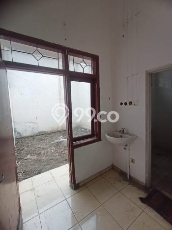 Ruko Komersial Dijual di Tunjungan Surabaya LT 114m2 & LB 220m2 Ruko Komersial Dijual di Tunjungan Surabaya LT 114m2 & LB 220m2