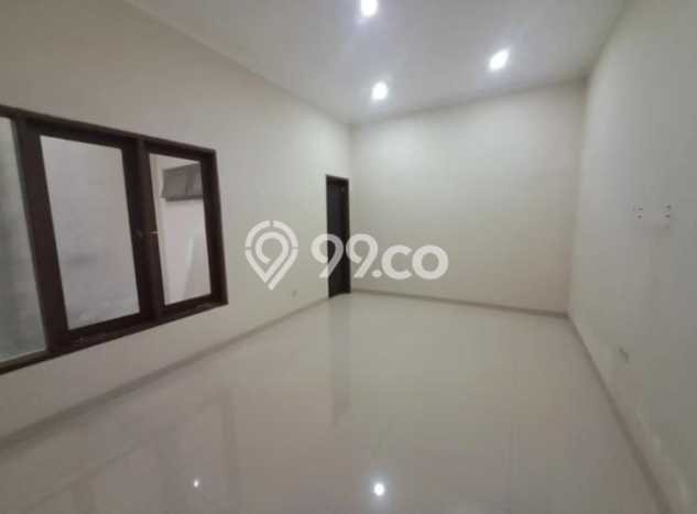 Unit Ruko Dijual di Surabaya LT 415m2 & LB 900m2 Unit Ruko Dijual di Surabaya LT 415m2 & LB 900m2