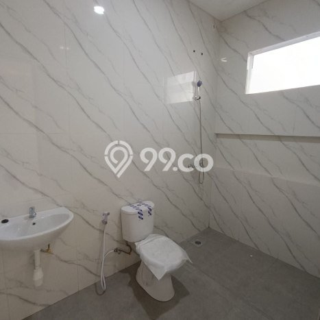 Rumah Modern 5 KT di Mulyosari Surabaya Unfurnished Rumah Modern 5 KT di Mulyosari Surabaya Unfurnished