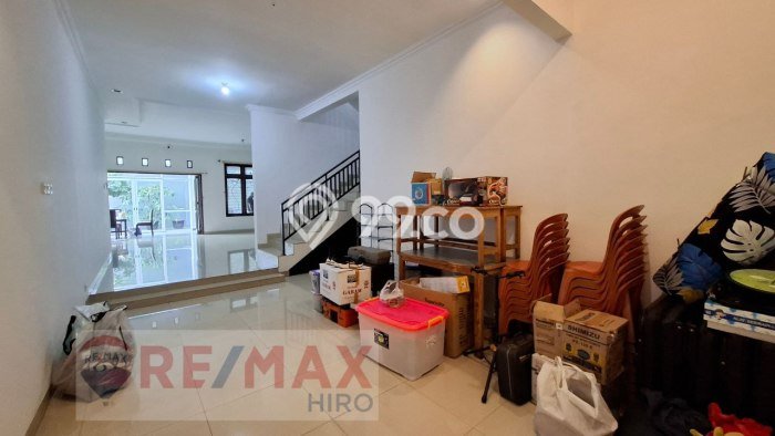 Jual Rumah Luas Elegan Dengan View Cantik di Galaxy, Bekasi Jual Rumah Luas Elegan Dengan View Cantik di Galaxy, Bekasi