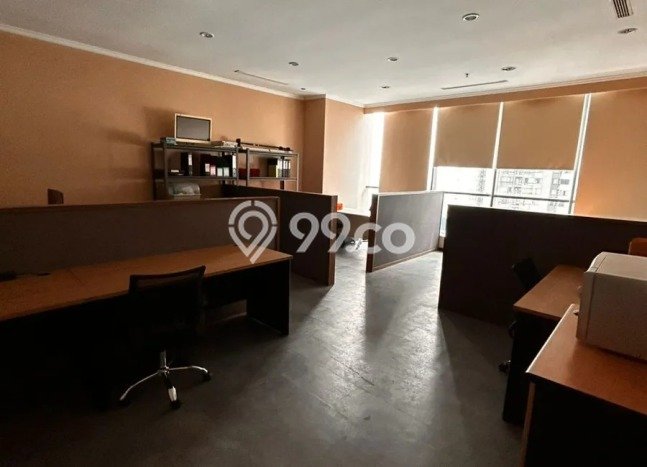 Unit Kantor Paling Strategis di Grogol Petamburan Jakarta Barat dengan LB 128m2 Unit Kantor Paling Strategis di Grogol Petamburan Jakarta Barat dengan LB 128m2