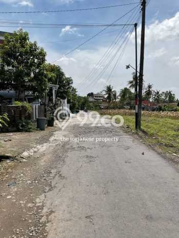 Kavling Tanah di Ngaglik Dijual Luas 968m2 Legalitas SHM Kavling Tanah di Ngaglik Dijual Luas 968m2 Legalitas SHM