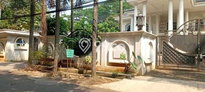 Siap Huni Hunian Elit 12 Kamar di Cilandak Dekat ke Mana Pun Siap Huni Hunian Elit 12 Kamar di Cilandak Dekat ke Mana Pun