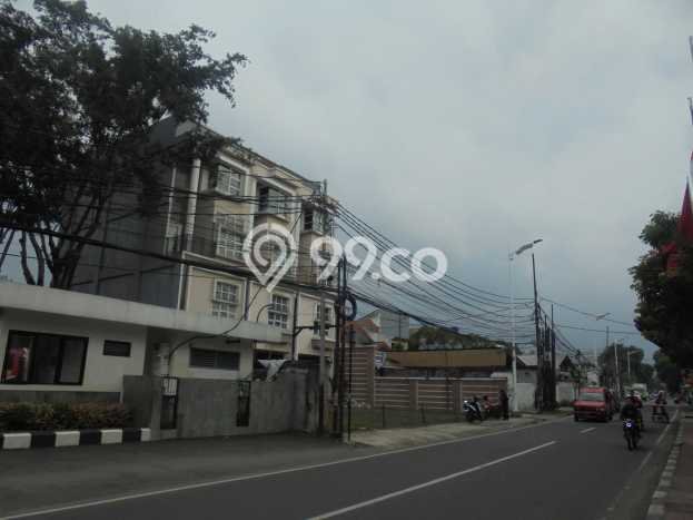 Ruko Dijual di Jakarta Selatan LT 451m2 & LB 900m2 Lokasi Terbaik! Ruko Dijual di Jakarta Selatan LT 451m2 & LB 900m2 Lokasi Terbaik!