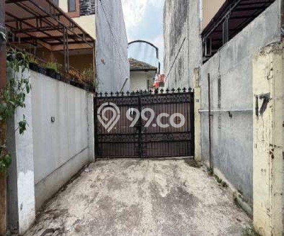 Siap Huni Hunian Elit 7 Kamar di Kebayoran Lama Dekat ke Mana Saja Siap Huni Hunian Elit 7 Kamar di Kebayoran Lama Dekat ke Mana Saja