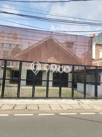 Rumah Eksklusif Dijual LT 397m2 di Senen, Jakarta Pusat Rumah Eksklusif Dijual LT 397m2 di Senen, Jakarta Pusat