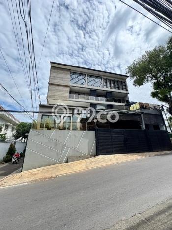 Rumah Elit Modern Tanpa Renovasi di Bangka Jakarta Selatan Rumah Elit Modern Tanpa Renovasi di Bangka Jakarta Selatan