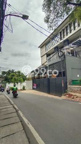 Rumah Elit Modern Tanpa Renovasi di Bangka Jakarta Selatan Rumah Elit Modern Tanpa Renovasi di Bangka Jakarta Selatan