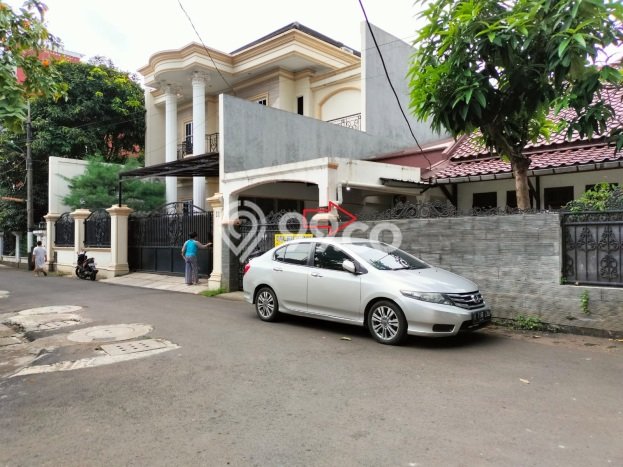 Hunian Mewah LB 400m2 Siap Pakai Desain Elegan di Gandaria, Jakarta Selatan Hunian Mewah LB 400m2 Siap Pakai Desain Elegan di Gandaria, Jakarta Selatan