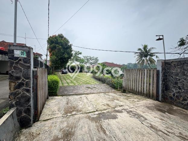 For Sale! Luxury House LT 11968m2 Desain Modern di Lawanggintung For Sale! Luxury House LT 11968m2 Desain Modern di Lawanggintung