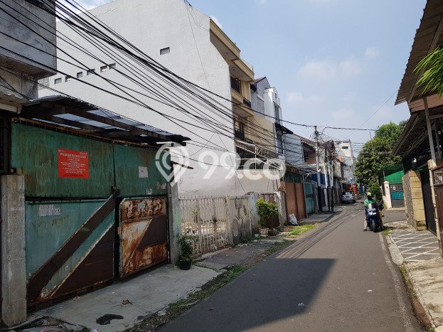 Unit Gudang Dijual di Kebayoran Baru Jakarta Selatan 366m2 Unit Gudang Dijual di Kebayoran Baru Jakarta Selatan 366m2