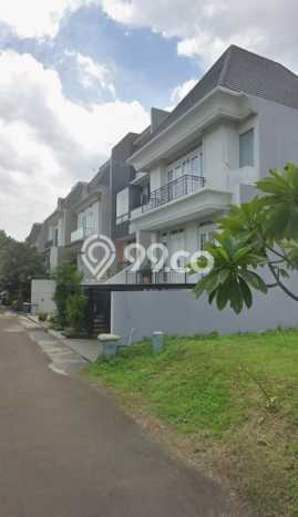 Rumah Mewah LB 480m2 Siap Huni Desain Elegan di Pejaten, Jakarta Selatan Rumah Mewah LB 480m2 Siap Huni Desain Elegan di Pejaten, Jakarta Selatan