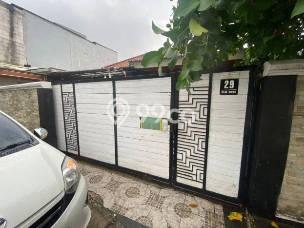 Jual Rumah Bagus Siap Huni LB 250m2 di Beji, Depok Jual Rumah Bagus Siap Huni LB 250m2 di Beji, Depok