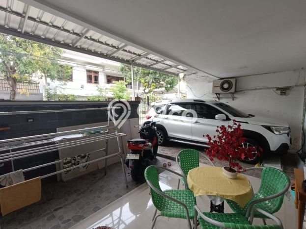 Jual Rumah Mewah Elegan Dengan View Eksklusif di Manyar, Surabaya Jual Rumah Mewah Elegan Dengan View Eksklusif di Manyar, Surabaya
