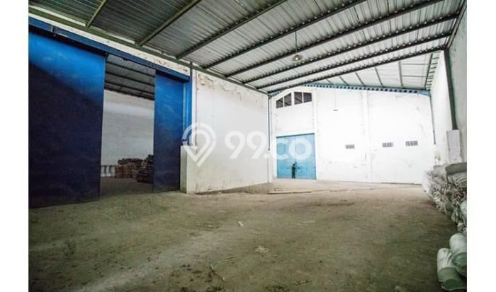 Gudang Bagus Dijual LB 5700m2 Lokasi Strategis Malang Area Cocok untuk Bisnis Gudang Bagus Dijual LB 5700m2 Lokasi Strategis Malang Area Cocok untuk Bisnis