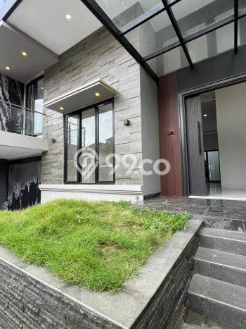 Hunian Elit LB 500m2 Siap Huni Desain Elegan di Citraland, Surabaya Hunian Elit LB 500m2 Siap Huni Desain Elegan di Citraland, Surabaya