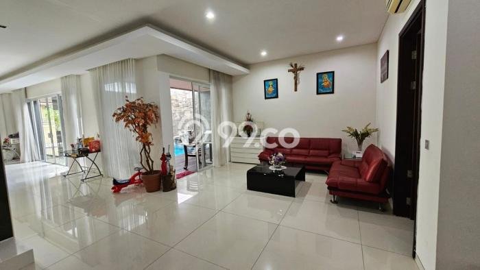 Hunian Eksklusif Siap Huni LT 900m2 di Wiyung, Surabaya Hunian Eksklusif Siap Huni LT 900m2 di Wiyung, Surabaya