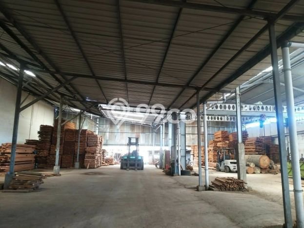 Gudang Dijual di Kebomas Gresik dengan LB 2500m2 Gudang Dijual di Kebomas Gresik dengan LB 2500m2