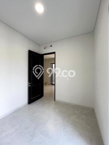 Hunian Elit LB 240m2 Siap Huni Desain Elegan di Manyar, Surabaya Hunian Elit LB 240m2 Siap Huni Desain Elegan di Manyar, Surabaya