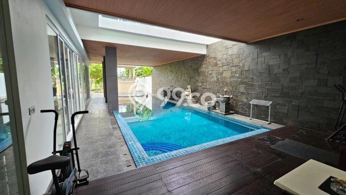 Hunian Eksklusif Siap Huni LT 900m2 di Wiyung, Surabaya Hunian Eksklusif Siap Huni LT 900m2 di Wiyung, Surabaya