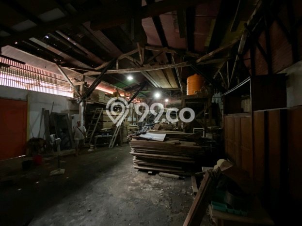 Unit Komersial Dijual di Tegalsari Surabaya Luas Tanah 521m2, Luas Bangunan 1042m2 Unit Komersial Dijual di Tegalsari Surabaya Luas Tanah 521m2, Luas Bangunan 1042m2
