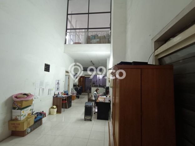 Jual Rumah Mewah Elegan Dengan View Eksklusif di Manyar, Surabaya Jual Rumah Mewah Elegan Dengan View Eksklusif di Manyar, Surabaya
