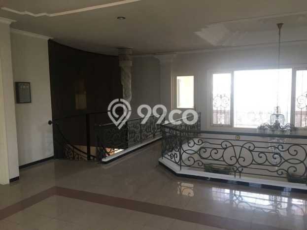 Jual Rumah Luas Elegan Dengan View Eksklusif di Dharma Husada, Surabaya Jual Rumah Luas Elegan Dengan View Eksklusif di Dharma Husada, Surabaya
