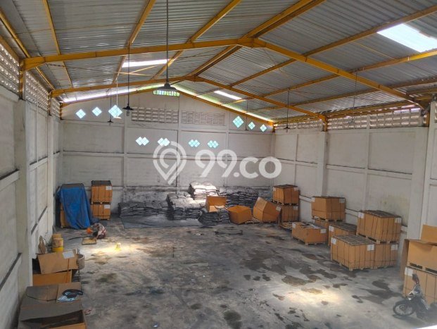 Gudang Komersial Disewakan di Waru Sidoarjo Luas 420m2 Gudang Komersial Disewakan di Waru Sidoarjo Luas 420m2
