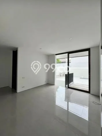 Hot Offer Hunian Premium Ideal dan Luas di Wiyung, Surabaya Hot Offer Hunian Premium Ideal dan Luas di Wiyung, Surabaya