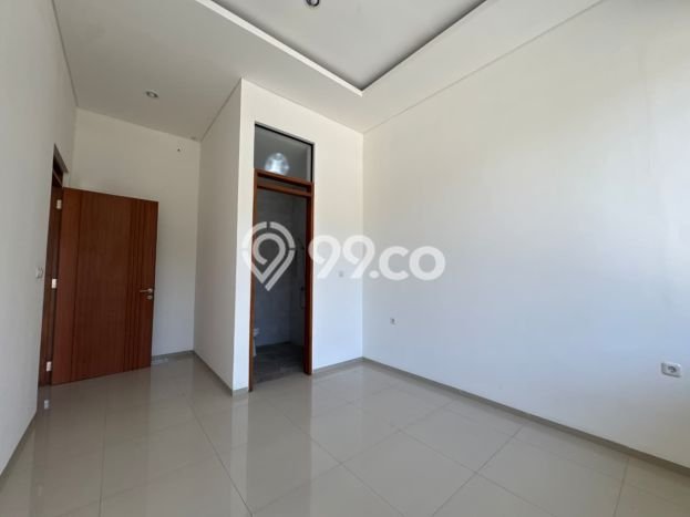 Rumah Elit Modern Siap Huni di Mekar Wangi Bandung Rumah Elit Modern Siap Huni di Mekar Wangi Bandung
