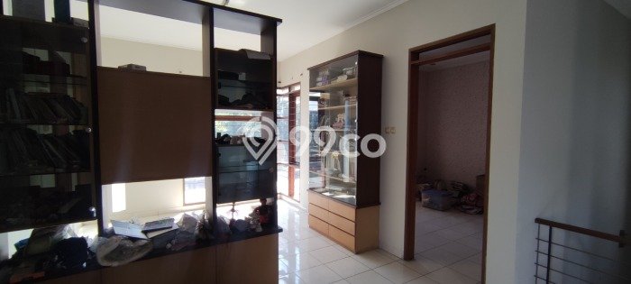 For Sale! Luxury House LT 1200m2 Desain Elegan di Bandung Kota For Sale! Luxury House LT 1200m2 Desain Elegan di Bandung Kota