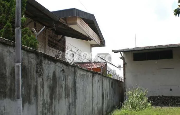 Area Ramai! Gudang Dijual di Harjamukti untuk Bisnis Luas Bangunan 2200m2 Area Ramai! Gudang Dijual di Harjamukti untuk Bisnis Luas Bangunan 2200m2