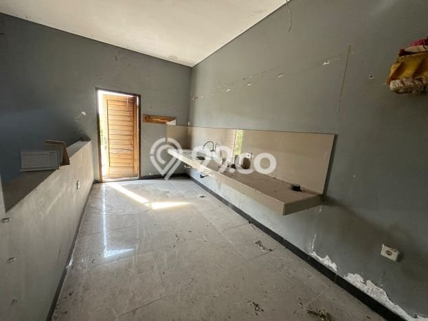 Ruko Dijual di Prime Area Denpasar Luas 144m2 Ruko Dijual di Prime Area Denpasar Luas 144m2