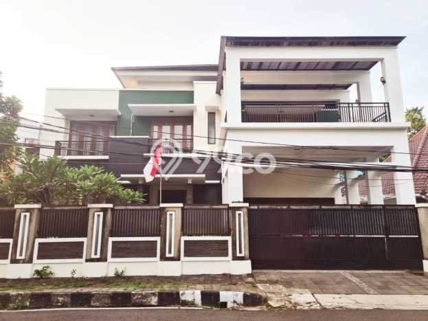 Dijual Hunian Mewah dengan Fasilitas Sekitar Komplit di Menteng, Jakarta Pusat Dijual Hunian Mewah dengan Fasilitas Sekitar Komplit di Menteng, Jakarta Pusat