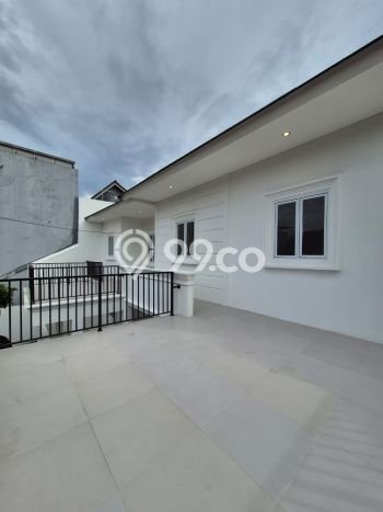 Rumah Luxury Modern Tanpa Renovasi di Serpong Villa Melati Mas Tangerang Selatan Rumah Luxury Modern Tanpa Renovasi di Serpong Villa Melati Mas Tangerang Selatan