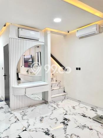 Rumah Elit Modern Tanpa Renovasi di Bintaro Tangerang Selatan Rumah Elit Modern Tanpa Renovasi di Bintaro Tangerang Selatan