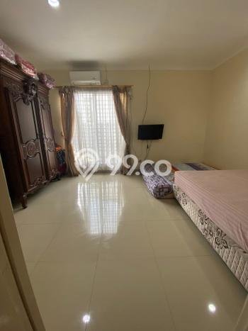 Hunian Mewah Dijual LT 240m2 di BSD, Tangerang Selatan Hunian Mewah Dijual LT 240m2 di BSD, Tangerang Selatan