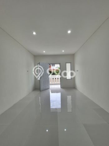 Rumah Luxury Modern Tanpa Renovasi di Serpong Villa Melati Mas Tangerang Selatan Rumah Luxury Modern Tanpa Renovasi di Serpong Villa Melati Mas Tangerang Selatan