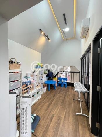 Rumah Elit Modern Tanpa Renovasi di Bintaro Tangerang Selatan Rumah Elit Modern Tanpa Renovasi di Bintaro Tangerang Selatan