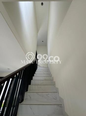 Rumah Mewah LB 118m2 Siap Pakai Desain Elegan di Cibubur, Bekasi Rumah Mewah LB 118m2 Siap Pakai Desain Elegan di Cibubur, Bekasi