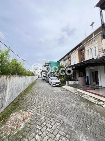 Rumah Modern Cantik 6 Kamar Siap Huni di Medan Sunggal Rumah Modern Cantik 6 Kamar Siap Huni di Medan Sunggal
