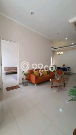 Rumah Strategis Modern Lb 180m2 di Rungkut, Surabaya Rumah Strategis Modern Lb 180m2 di Rungkut, Surabaya