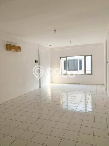 FOR RENT! Ruko di Surabaya Kota Cocok untuk Bisnis 180m2 FOR RENT! Ruko di Surabaya Kota Cocok untuk Bisnis 180m2